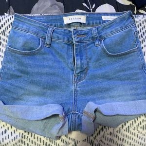PacSun Highwaisted shorts